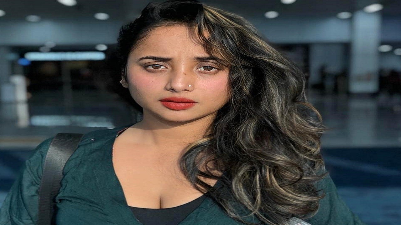 bhojpuri actress Rani Chatterjee is enjoying the snowfall in Manali shared  the video on Instagram watch here रानी चटर्जी वीडियो - News Nation
