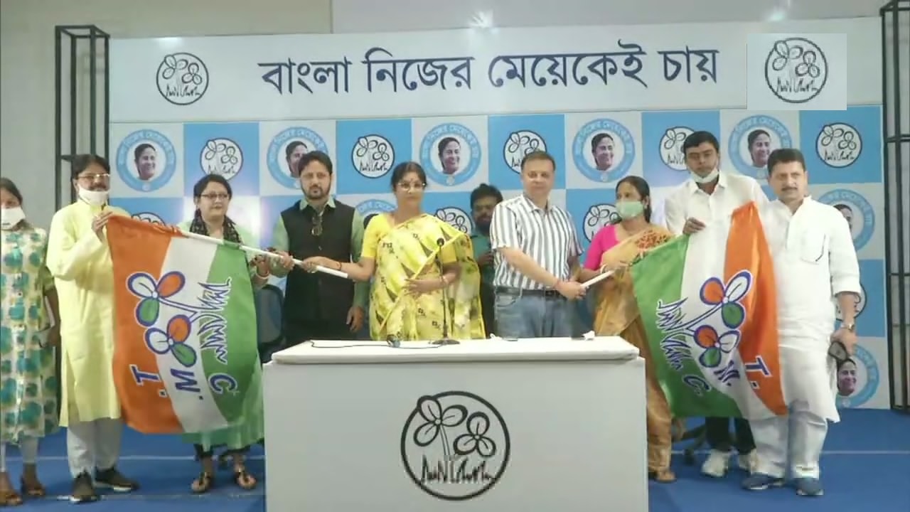 Mamata banerjee big lead in west Bengal actors Dheeraj Pandit Subhadra Mukherjee BJP leader Usha Chowdhury join TMC - News Nation