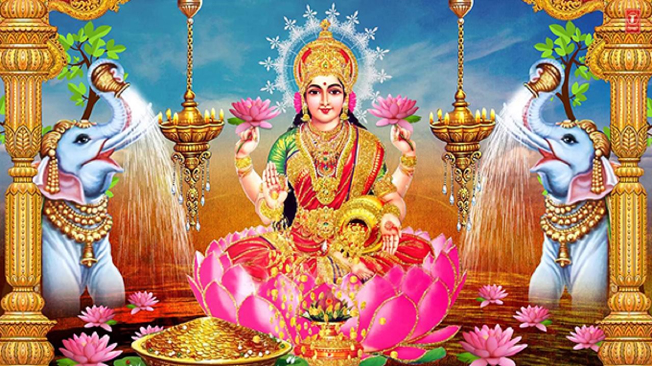शुक्रवार के दिन करें मां लक्ष्मी की पूजा, घर की दरिद्रता होगी दूर | Goddess  Laxmi Shukravar friday puja importance maa lakshmi Aarti - News Nation